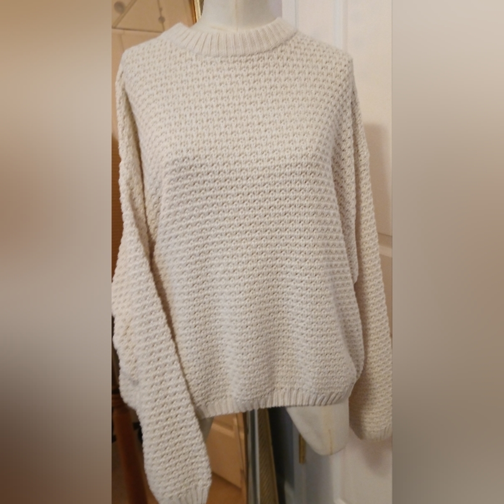Women's sweater